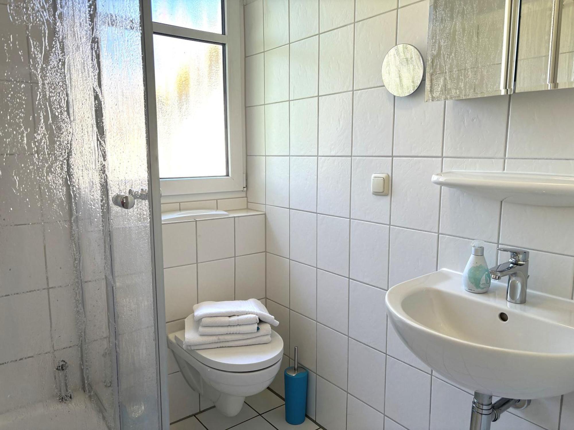 Haus Oie Idyll Mit Balkon 10 Minuten Zum Strand Zinnowitz Esterno foto